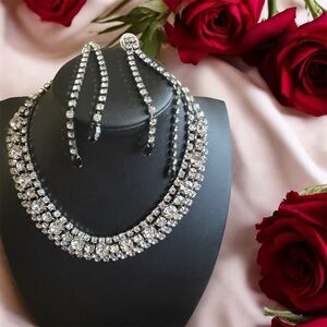 Vintage Elegant Rhinestone Necklace and Earring Set